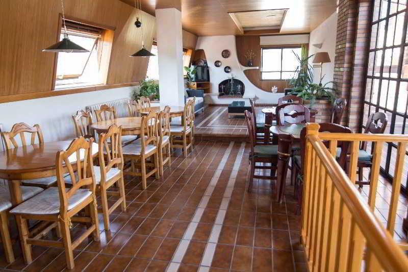 Hotel Dos Rios Origen อาอินซา ภายนอก รูปภาพ