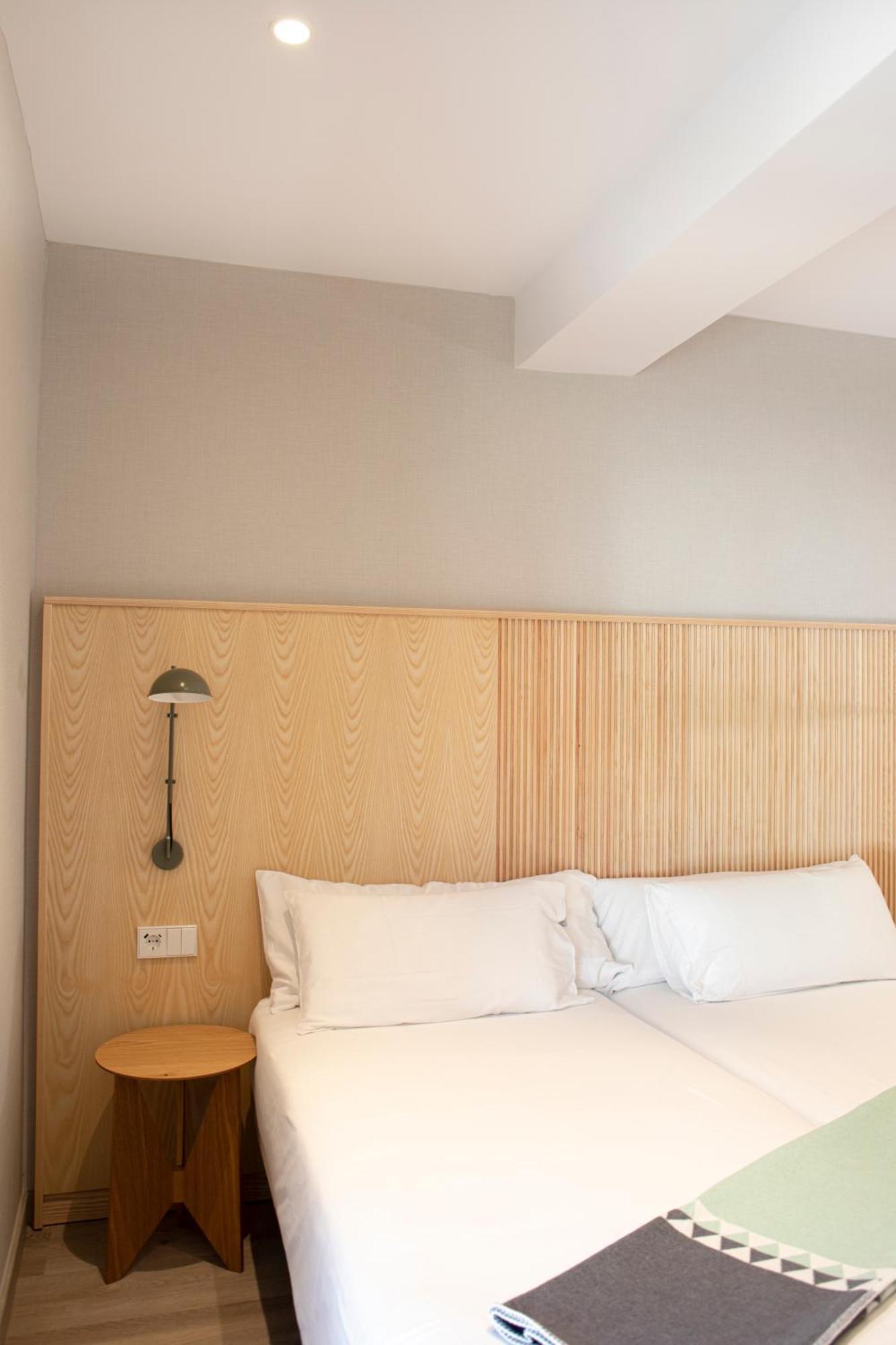 Hotel Dos Rios Origen อาอินซา ภายนอก รูปภาพ