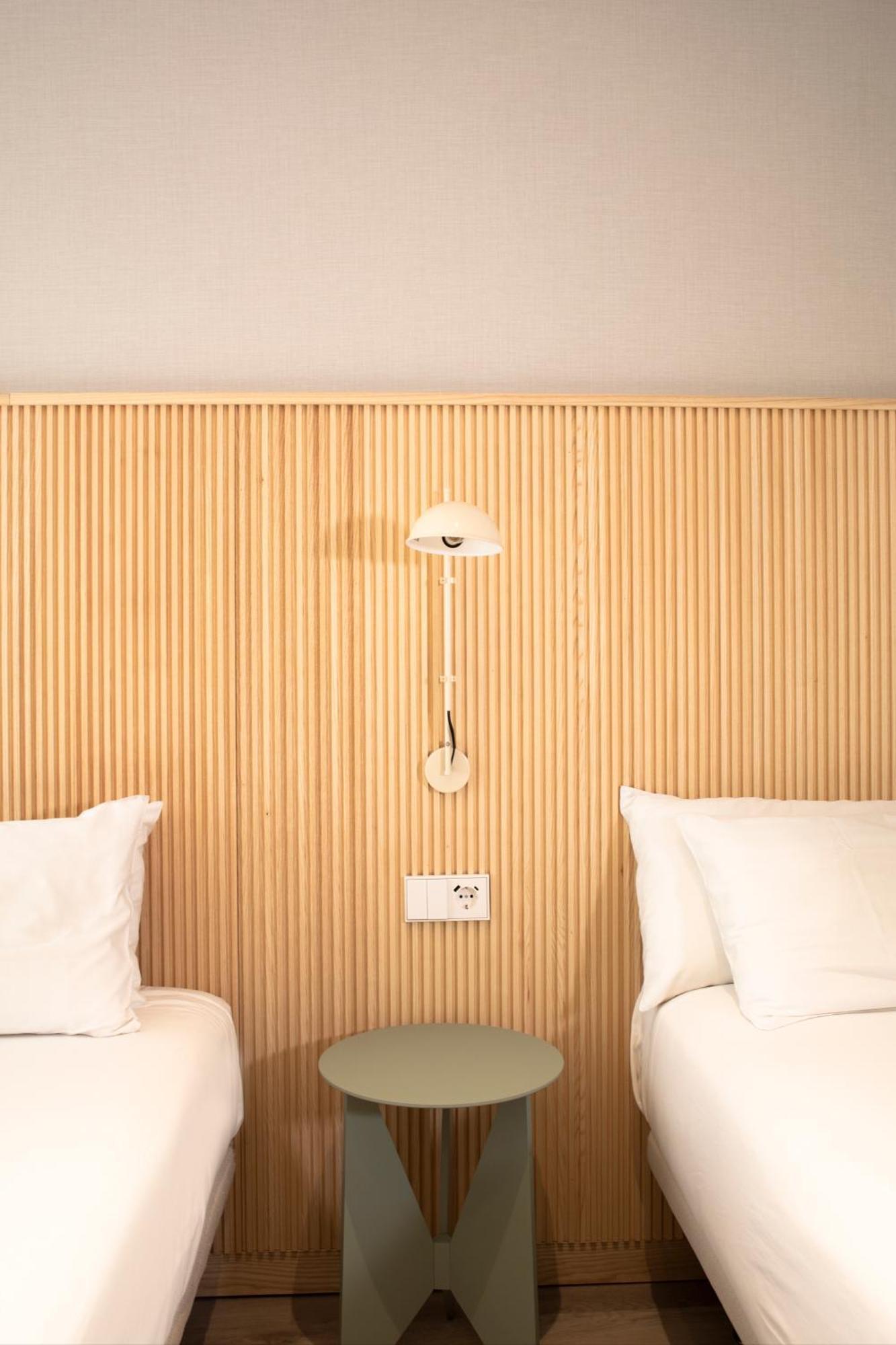 Hotel Dos Rios Origen อาอินซา ภายนอก รูปภาพ