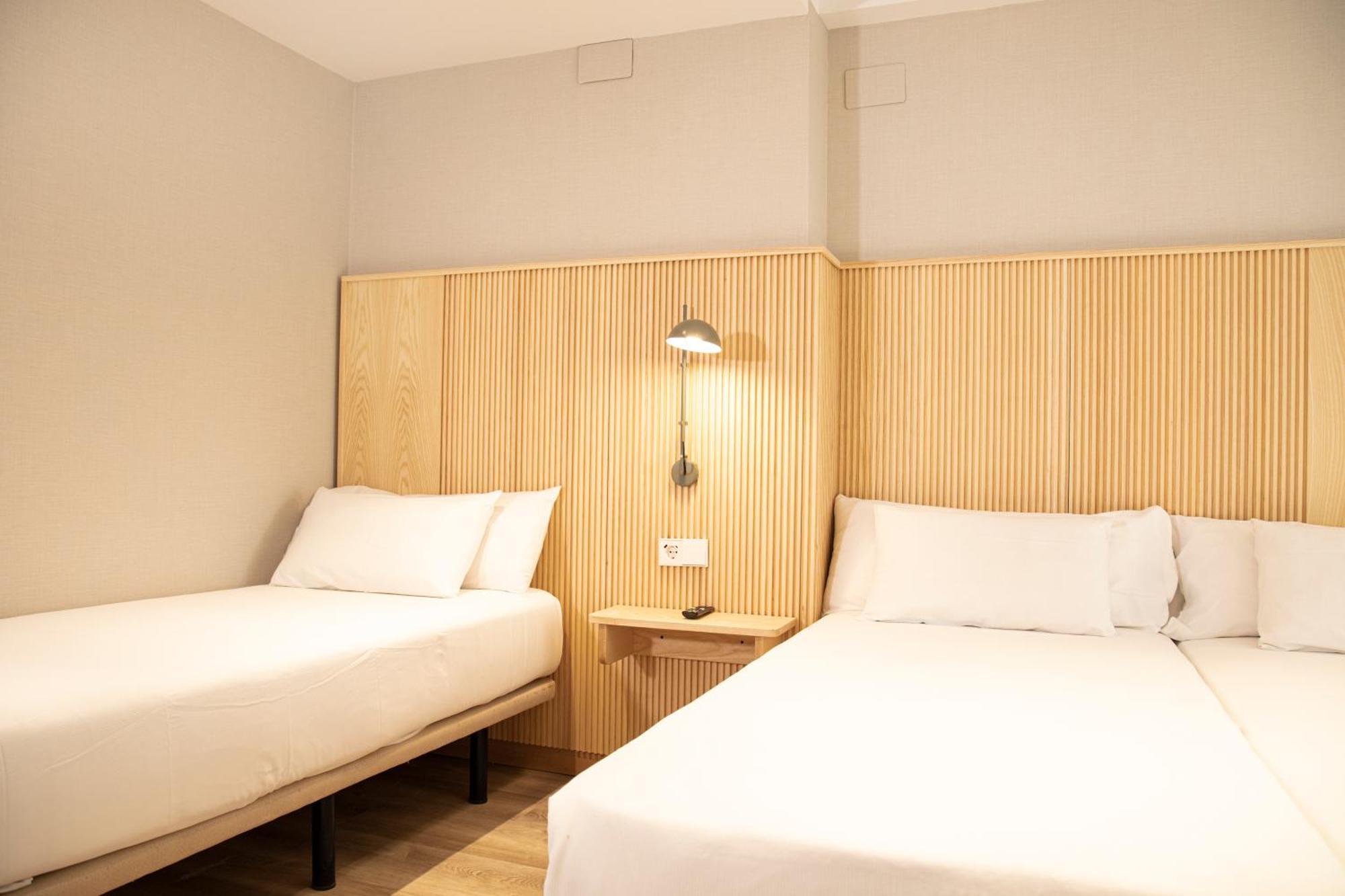 Hotel Dos Rios Origen อาอินซา ภายนอก รูปภาพ