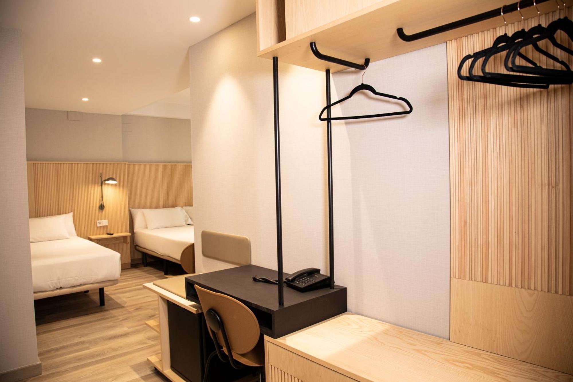 Hotel Dos Rios Origen อาอินซา ภายนอก รูปภาพ