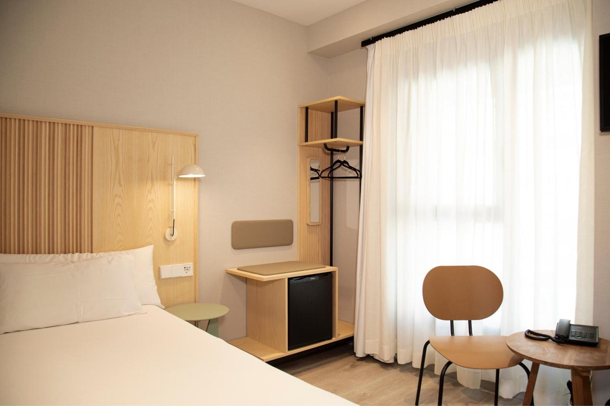 Hotel Dos Rios Origen อาอินซา ภายนอก รูปภาพ