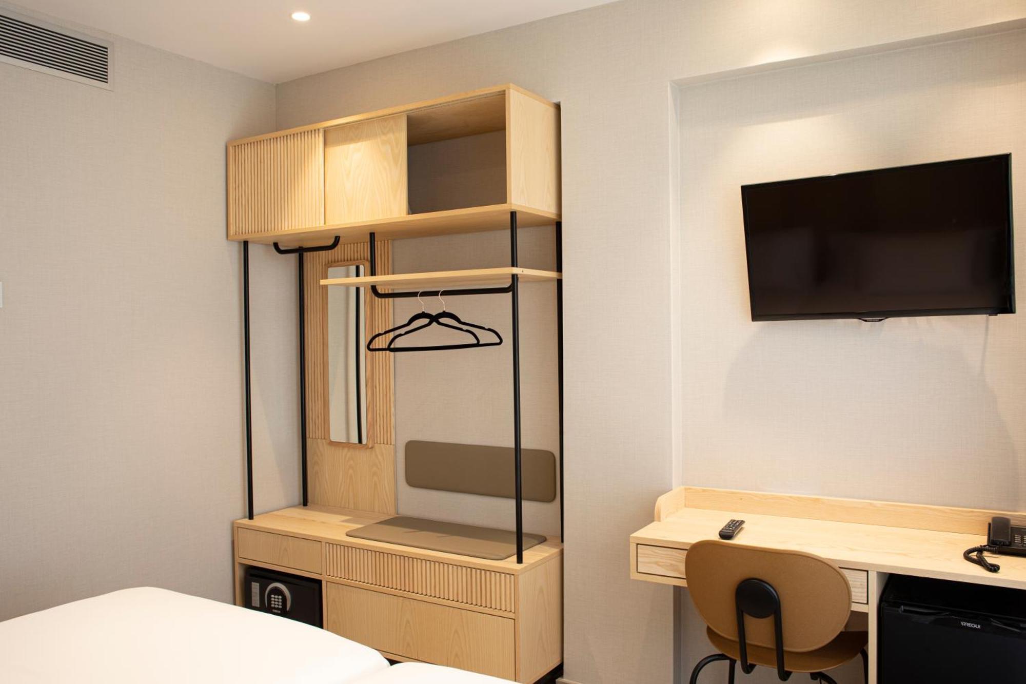 Hotel Dos Rios Origen อาอินซา ภายนอก รูปภาพ